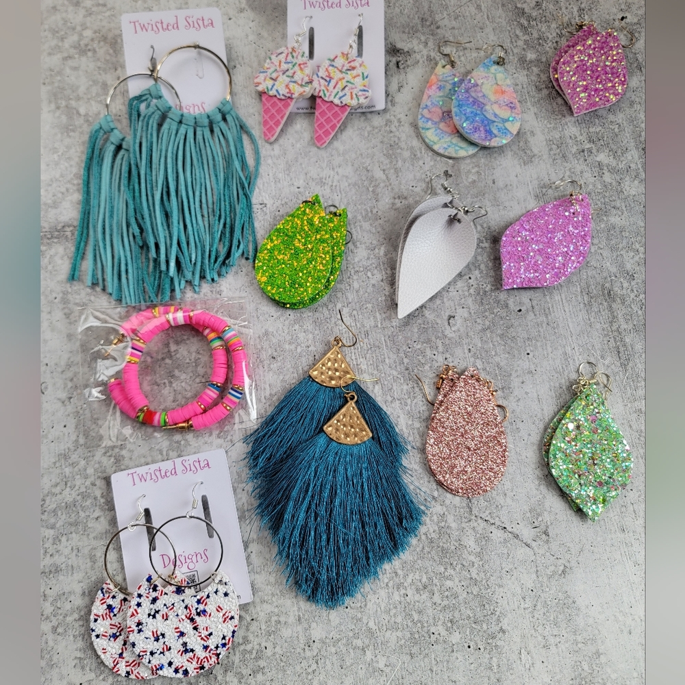 Light Weight Pierced Ear Earrings Lot
